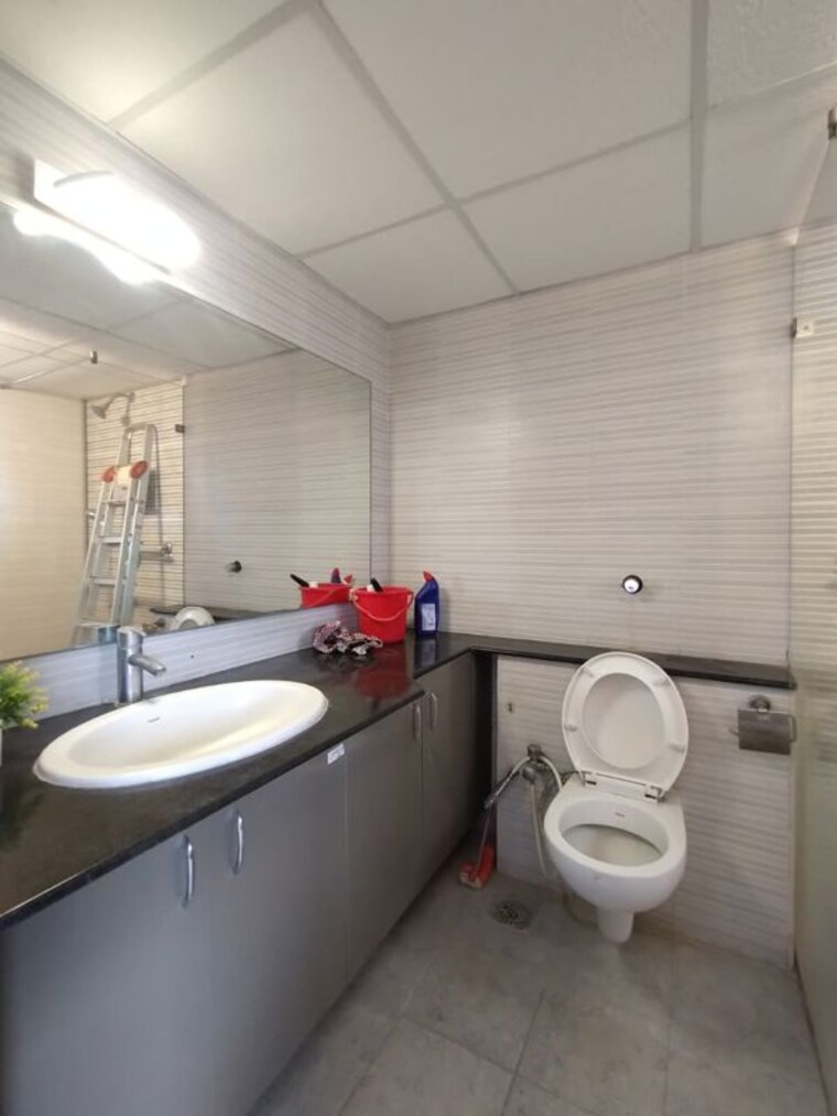 Bathroom, salarpuria-gold-summit 3 Bedroom 2264 Sq.Ft. Apartment In Hennur Bangalore 10784585