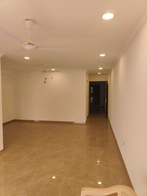 Room in 3 BHK Apartment at The Park Residency Andheri, Andheri West – for Rent