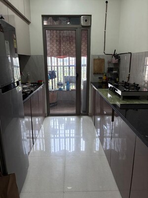 Kitchen in 2 BHK Apartment at Kalpataru Paramount, Kapur Bawdi – for Rent