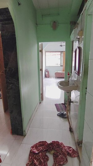 Bathroom in 1 BHK Apartment at Dombivali Rahivashi Apartment, Dombivli West – for Rent