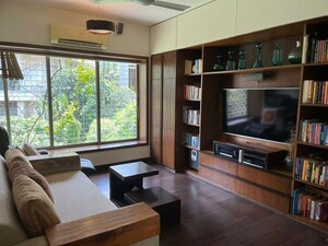 2 BHK Apartment For Rent in Bandra West