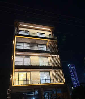 3 BHK Builder Floor For Sale in Sushant Lok Iii