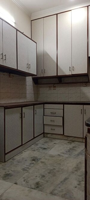 Kitchen in 2 BHK Builder Floor at Dayanand Colony – for Rent