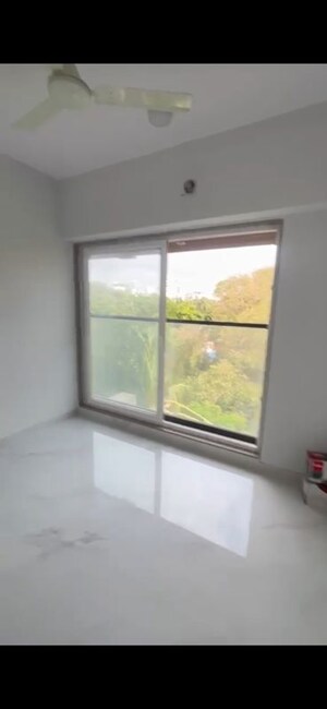 Room in 2 BHK Apartment at Asshna Seabliss, Versova – for Rent