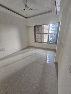 Room in 3 BHK Apartment at Andheri West – for Rent