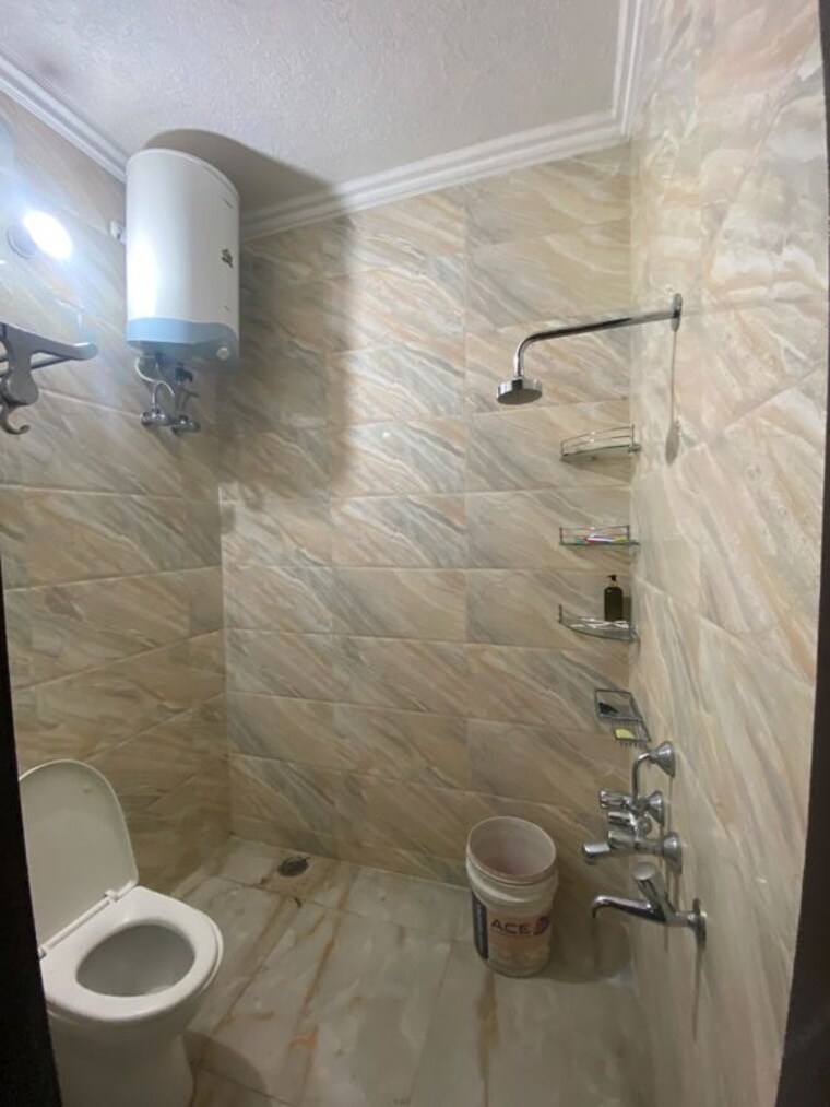 Bathroom, sector 1 1 Bedroom 900 Sq.Ft. Builder Floor In Sector 1 Gurgaon 10784662