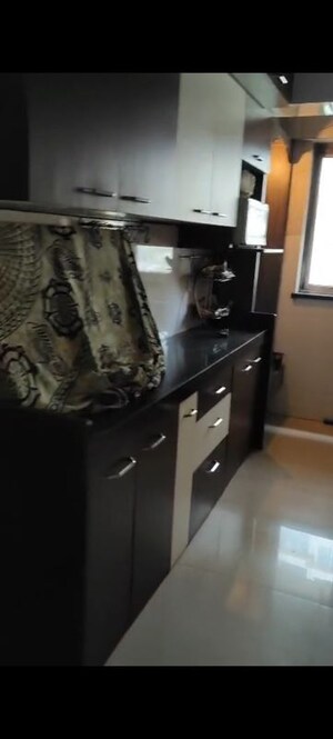 Furnished Amenities in 2.5 BHK Apartment at Garden Enclave, Pokhran Road No One – for Rent