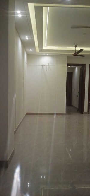 Building Lobby in 3 BHK Builder Floor at Palam Village – for Sale