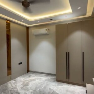 Room in 4 BHK Apartment at Birla Navya, Sector 63a – for Rent