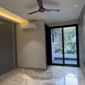 Room in 4 BHK Apartment at Birla Navya, Sector 63a – for Rent
