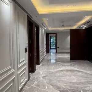 Room in 4 BHK Apartment at Birla Navya, Sector 63a – for Rent