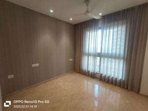 Room in 1 BHK Apartment at Hiranandani Regent Hill, Powai – for Rent