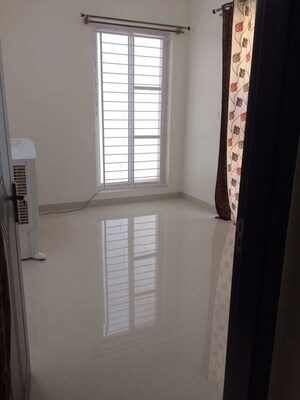 Room in 2 BHK Apartment at Kritan Iris, Electronic City Phase ii – for Rent