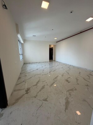 Room in 3 BHK Apartment at Dotom Isle, Malad West – for Rent