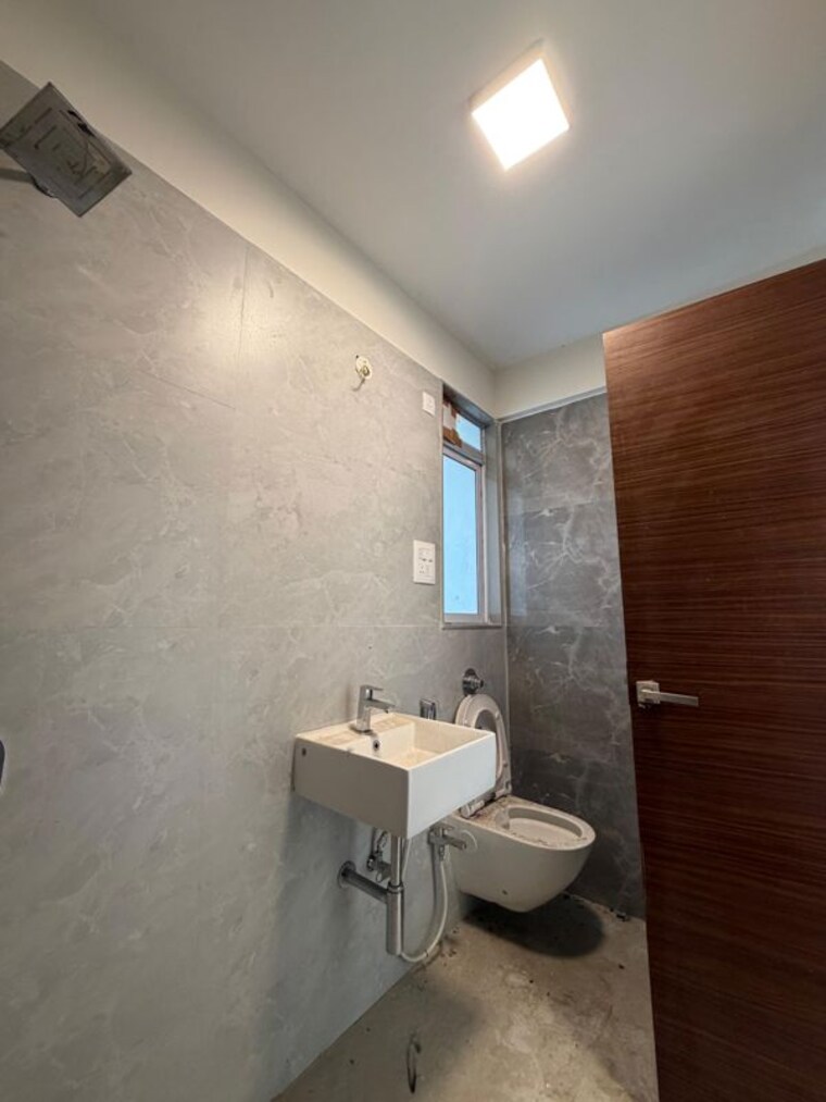 Bathroom, dotom-isle 3 Bedroom 984 Sq.Ft. Apartment In Malad West Mumbai 10784737