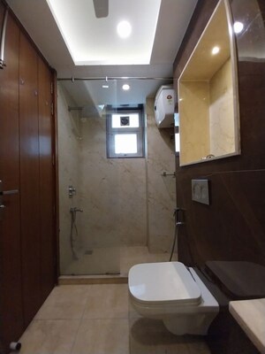 Bathroom in 3 BHK Apartment at Emaar Emerald Floors Premier, Sector 65 – for Rent