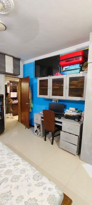 Team Area in 2 BHK Apartment at Kabra Paradise, Andheri West – for Rent