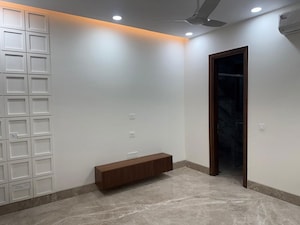 Room in 3 BHK Builder Floor at Freedom Fighters Vihar – for Sale