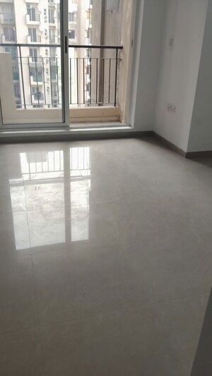 Room in 2 BHK Apartment at Aditya World City, Shahpur Bamheta – for Sale
