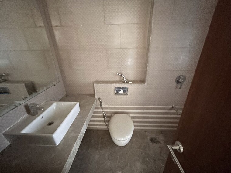 Bathroom, kalpataru-radiance 2.5 Bedroom 1200 Sq.Ft. Apartment In Goregaon West Mumbai 10784817