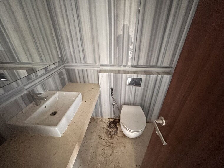 Bathroom, kalpataru-radiance 2.5 Bedroom 1200 Sq.Ft. Apartment In Goregaon West Mumbai 10784817