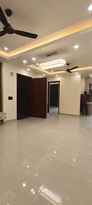 Room in 3 BHK Builder Floor at BPTP District 3, Sector 85 – for Sale