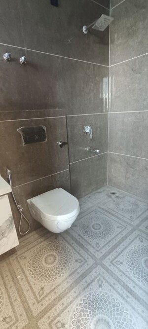Bathroom in 3 BHK Builder Floor at BPTP District 3, Sector 85 – for Sale