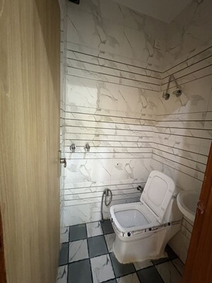 Washroom in 3 BHK Builder Floor at Raj Nagar – for Rent