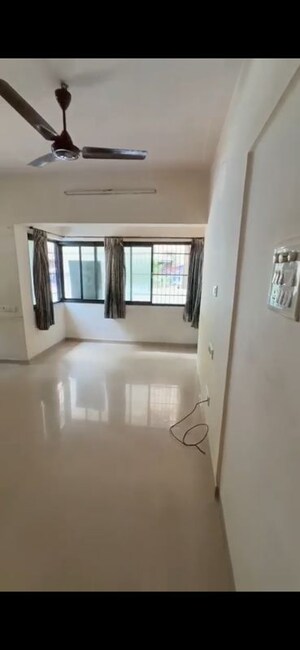 Room in 1 BHK Apartment at Dadar West – for Rent