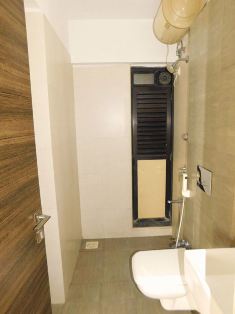Bathroom, kanakia-rainforest 2 Bedroom 698 Sq.Ft. Apartment In Andheri East Mumbai 10784842
