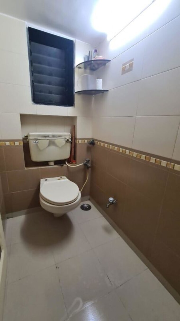 Bathroom, ratnakar-apartment-mumbai 2 Bedroom 450 Sq.Ft. Apartment In Andheri West Mumbai 10784870