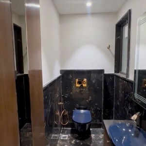 Attached Bathroom in 4 BHK Builder Floor at Uppal Southend, Sector 49 – for Rent