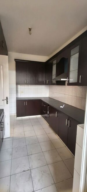Kitchen in 3.5 BHK Apartment at Bestech Park View City 2, Sector 49 – for Rent