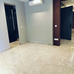 Room in 3 BHK Apartment at Birla Navya, Sector 63a – for Rent