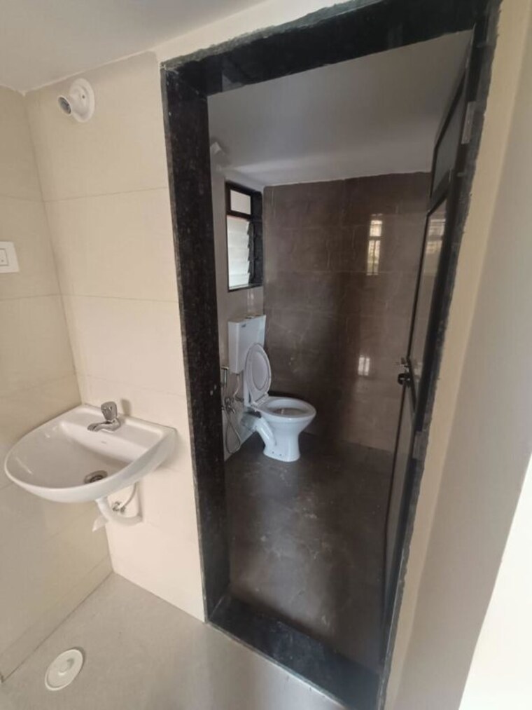 Bathroom, shree-laxmi-kailash-homes 1 Bedroom 425 Sq.Ft. Apartment In Kalyan West Thane 10784874