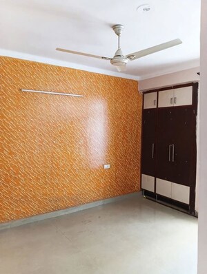 Bedroom in 4 BHK Apartment at Nagla – for Rent