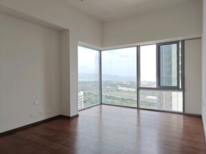 Room in 3 BHK Apartment at Piramal Aranya, Byculla – for Sale