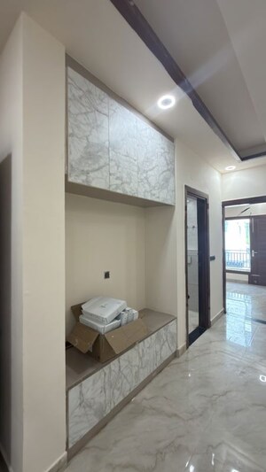 Room in 2 BHK Builder Floor at RPS Palm Drive, Sector 88 – for Sale