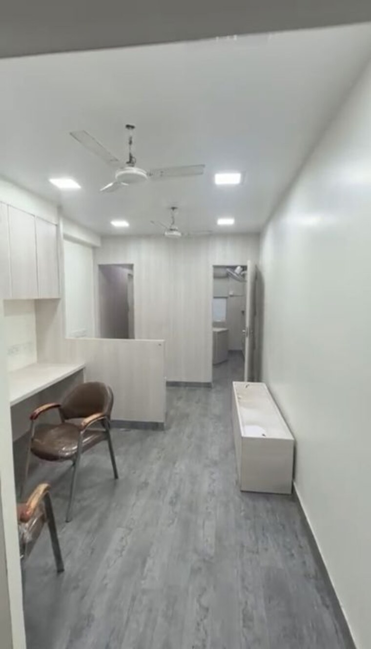 Living Room, karol bagh Commercial Office Space 350 Sq.Ft. In Karol Bagh Delhi 10784965