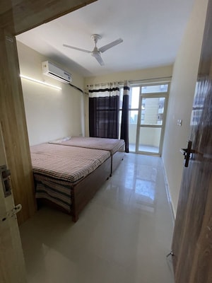 Room in 2 BHK Apartment at Pyramid Square 67A, Sector 67 – for Rent