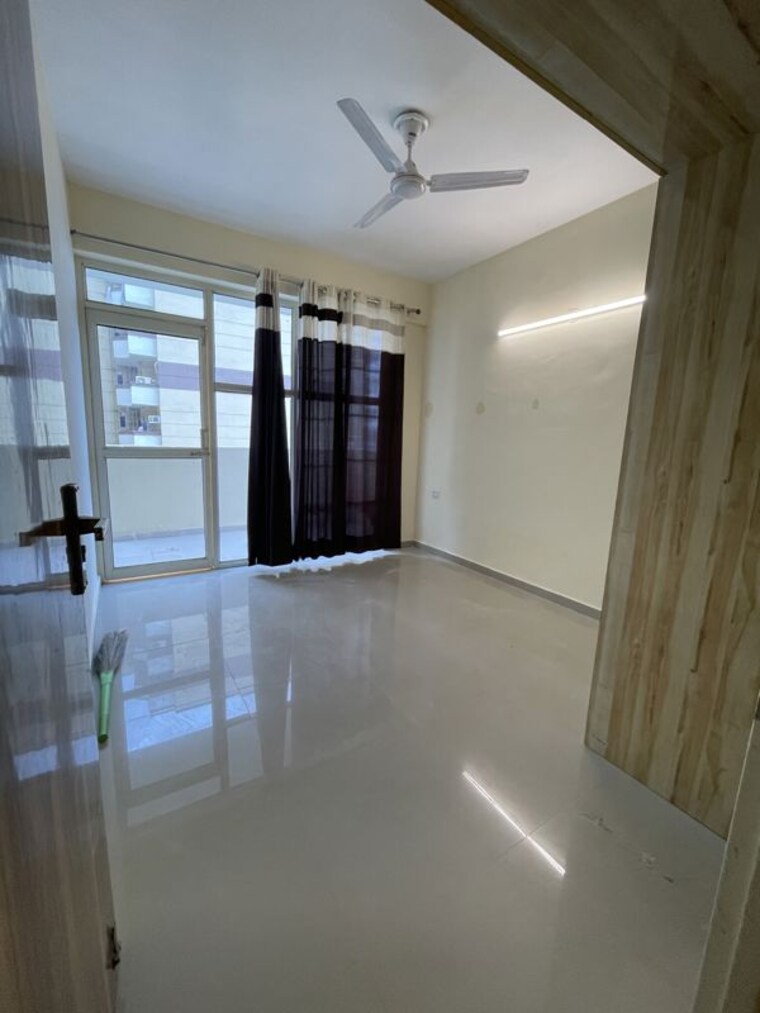 Room, pyramid-square-67a 2 Bedroom 710 Sq.Ft. Apartment In Sector 67 Gurgaon 10784957