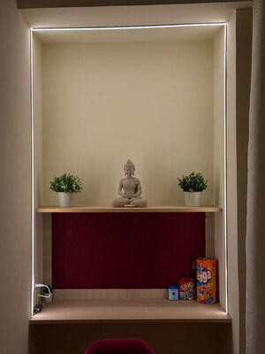 Furnished Amenities in Studio Apartment at Gaur City Mall, Sector 4 Greater Noida – for Rent