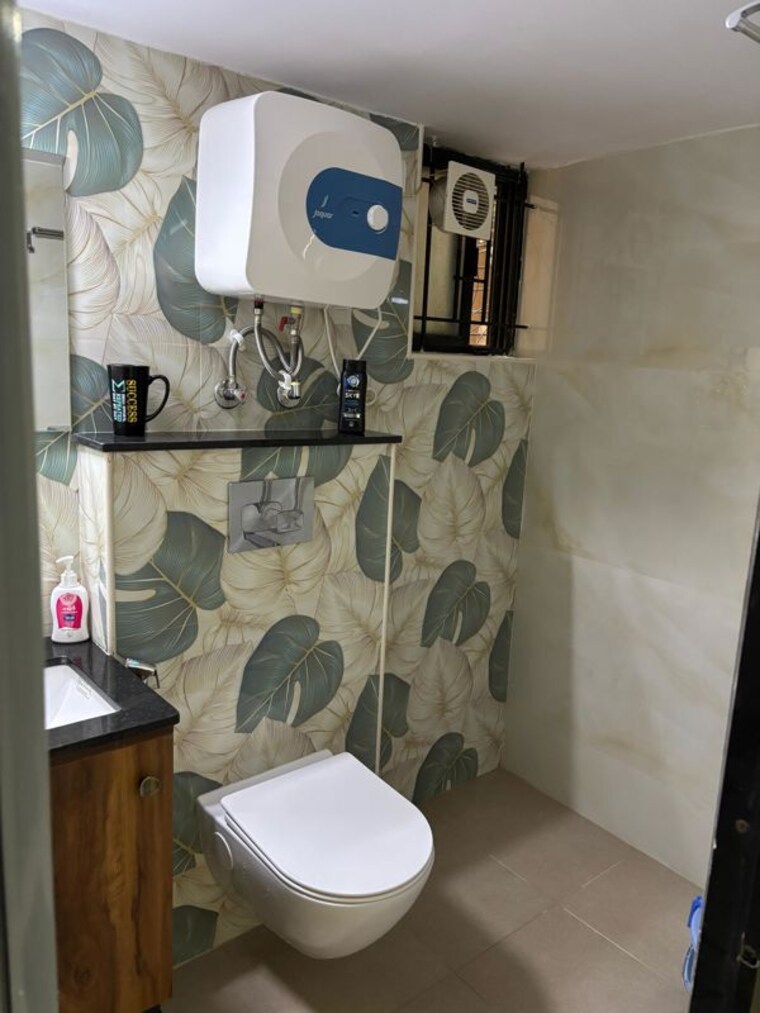 Bathroom, 6th block 1 Bedroom 450 Sq.Ft. Builder Floor In 6th Block Bangalore 10784939