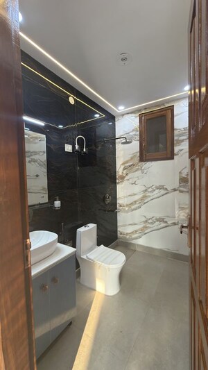 Kitchen in 4 BHK Builder Floor at Parklands, Sector 85 – for Rent
