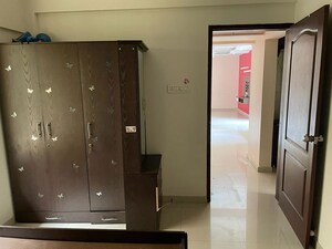 Furnished Amenities in 2.5 BHK Apartment at Lakshadeep Palace, Pimple Saudagar – for Rent