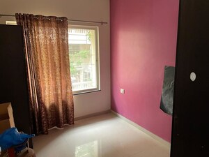 Bedroom in 2.5 BHK Apartment at Lakshadeep Palace, Pimple Saudagar – for Rent