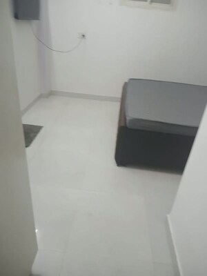 2 BHK Apartment For Rent in Unitech Uniworld City, Sector 30