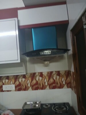 Furnished Amenities in 2 BHK Apartment at Unitech Uniworld City, Sector 30 – for Rent