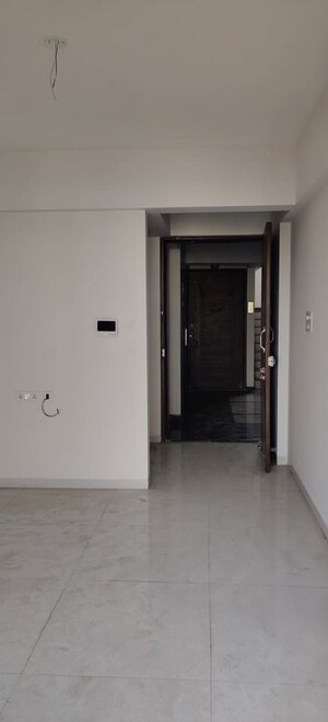 Room in 2 BHK Apartment at Bhoomi Allium, Pimple Saudagar – for Rent
