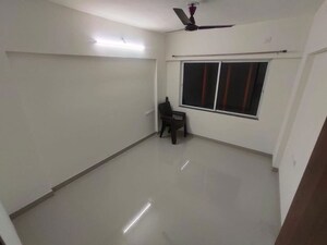 Team Area in 2 BHK Apartment at Rainbow Westport, Baner – for Rent